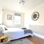 Character 2-Bed Flat In Angel