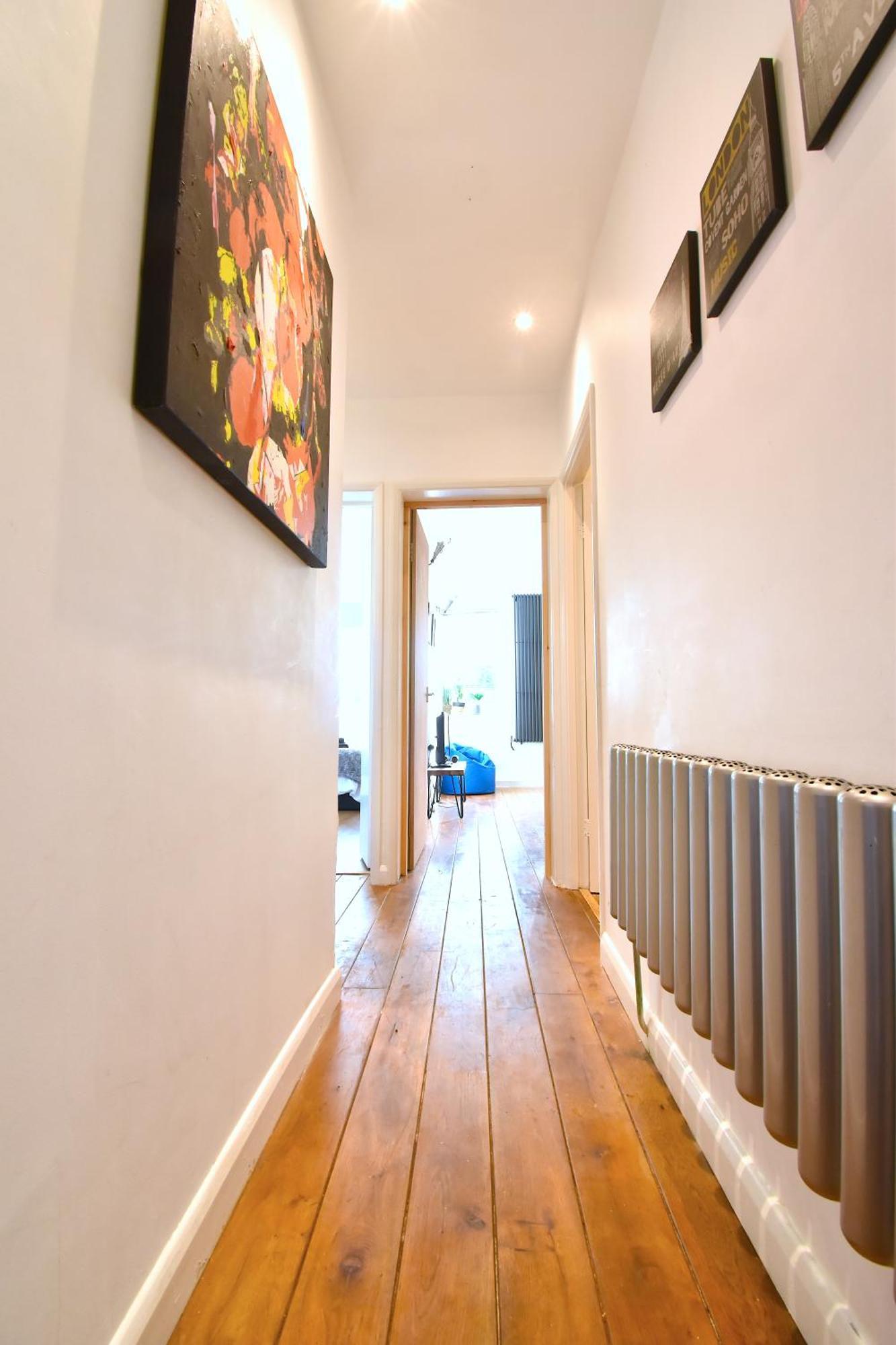 Character 2-bed Flat In Angel * Londra